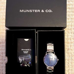 NWT Munster & Co Mens Watch